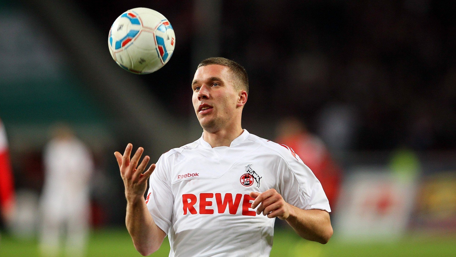 赛道与球场，当F1年度争冠遇上太阳湖人巅峰对决