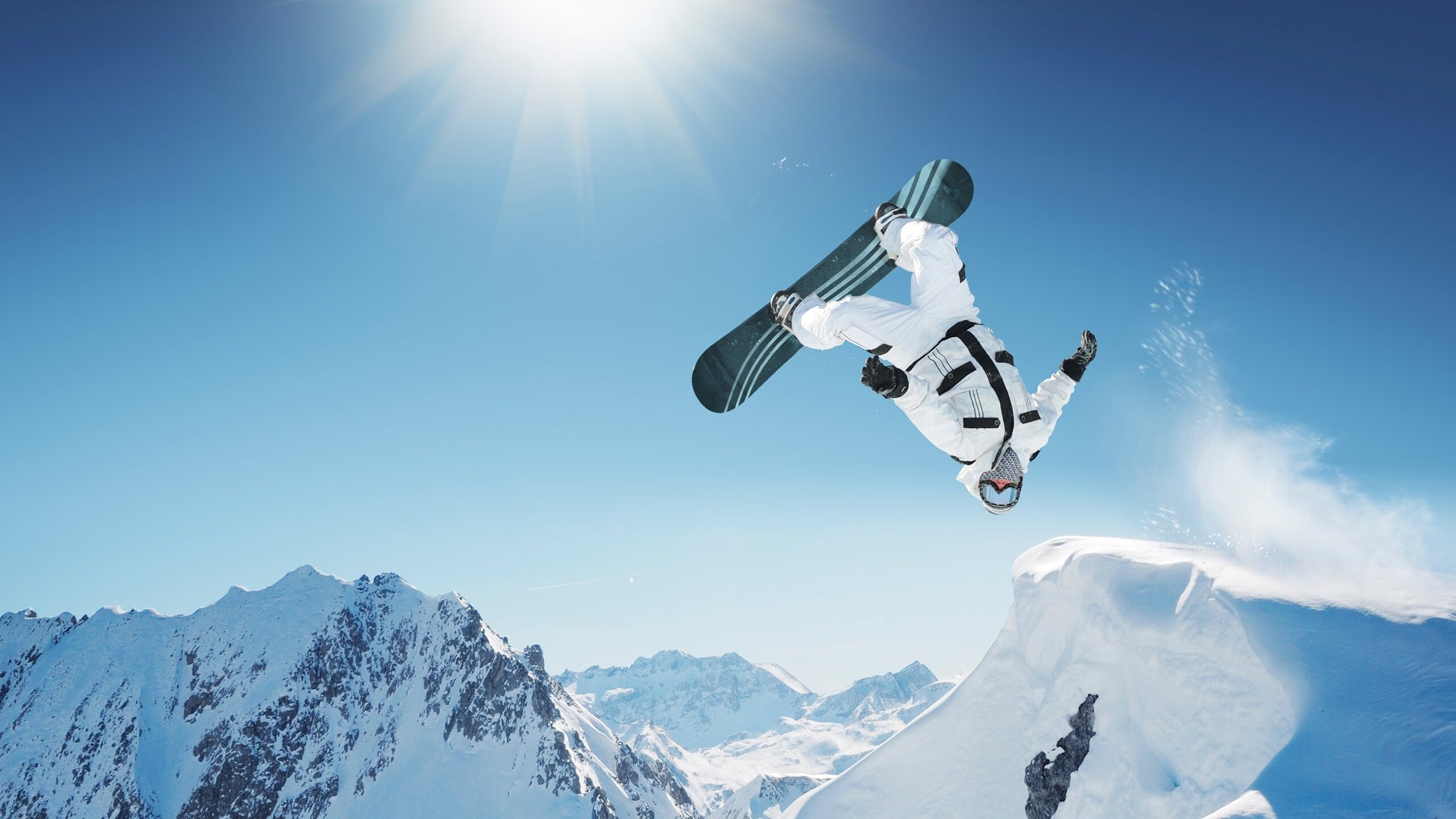 黄蜂强压雷霆，霍勒迪成为关键先生，一场定义赛季的逆转之战